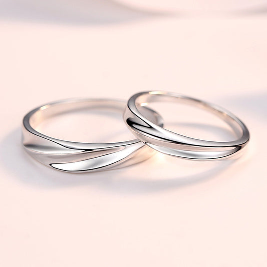 Interwoven love ring set